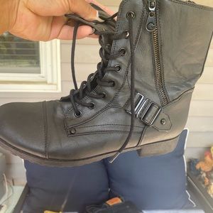 Women’s G by Guess combat boots size 9